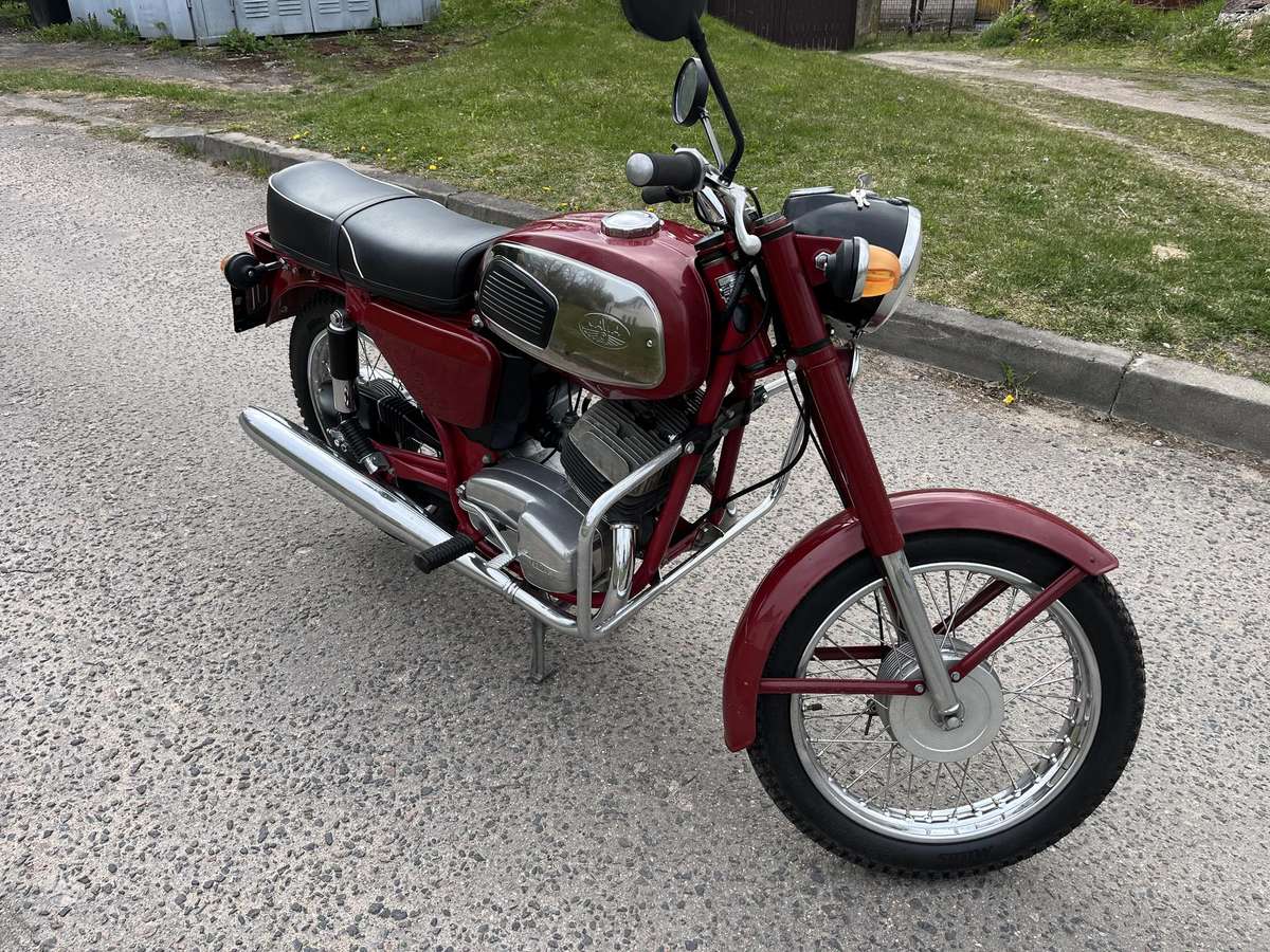 Jawa 350 350cc, street / classic