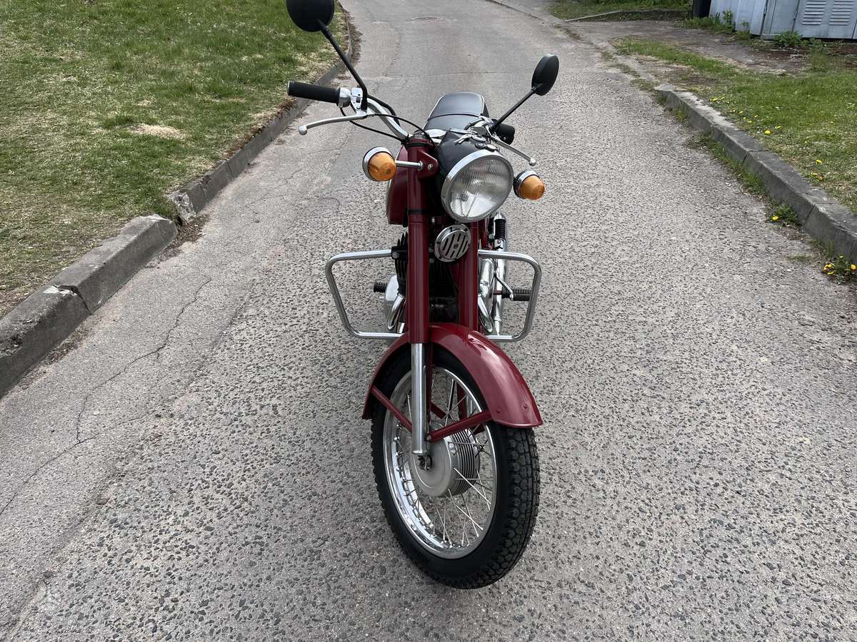 Jawa 350 350cc, street / classic