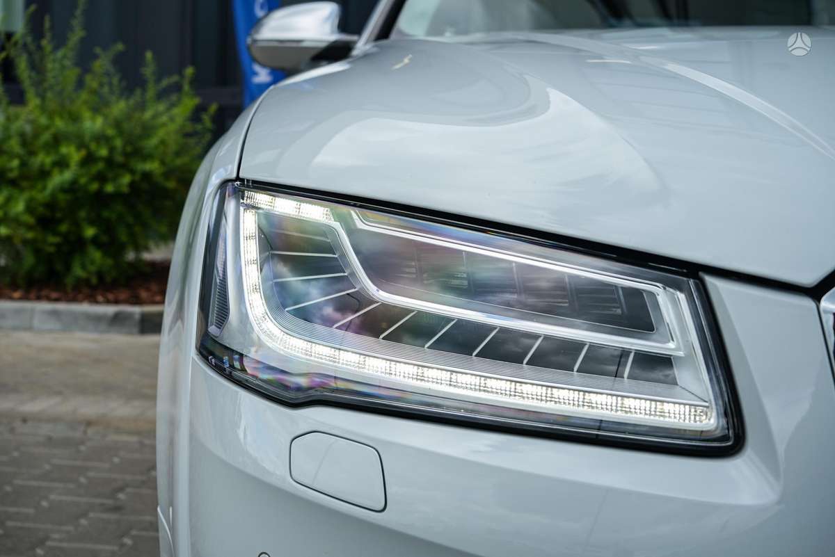 Audi S8, 4.0 l., Седан