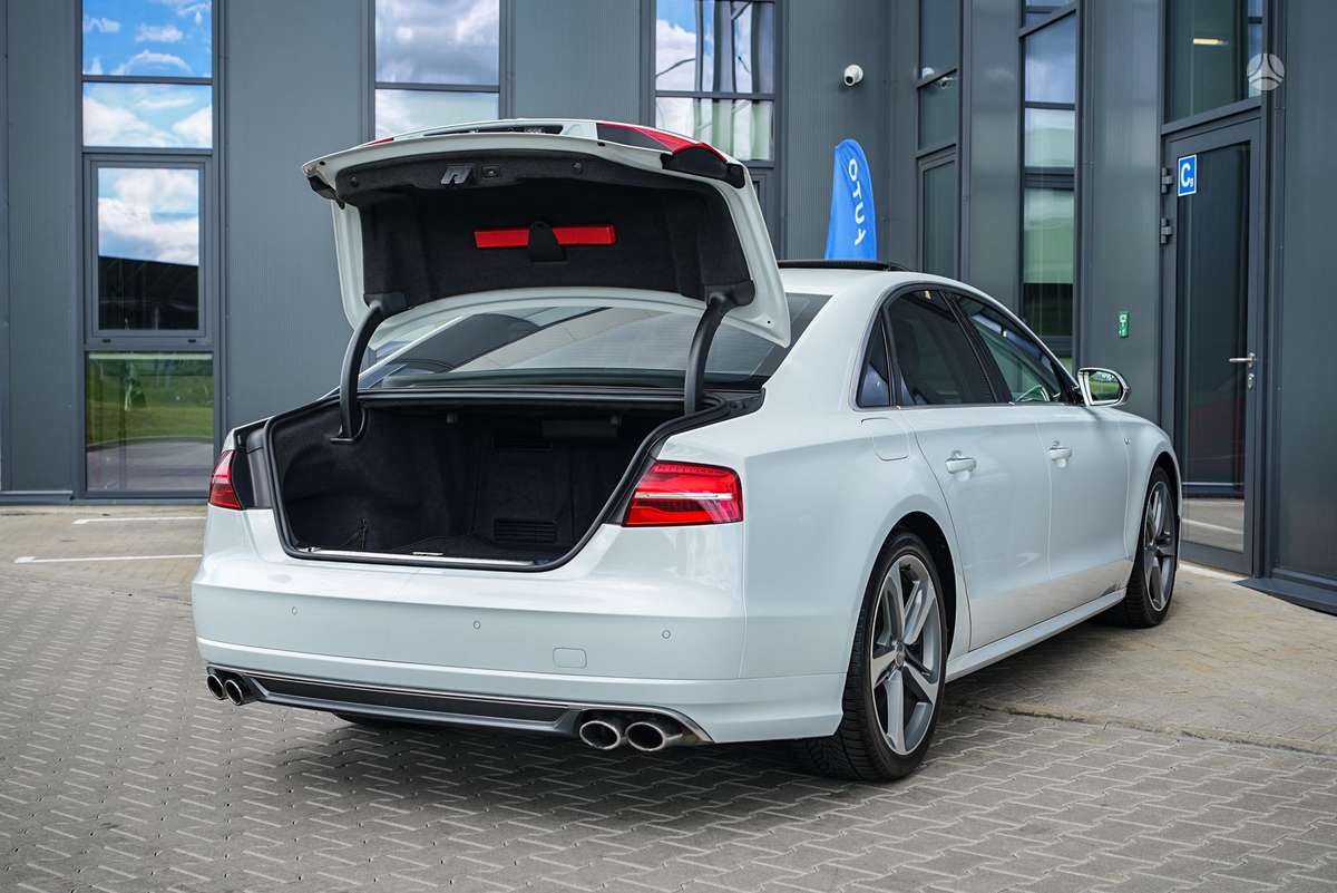 Audi S8, 4.0 l., Седан