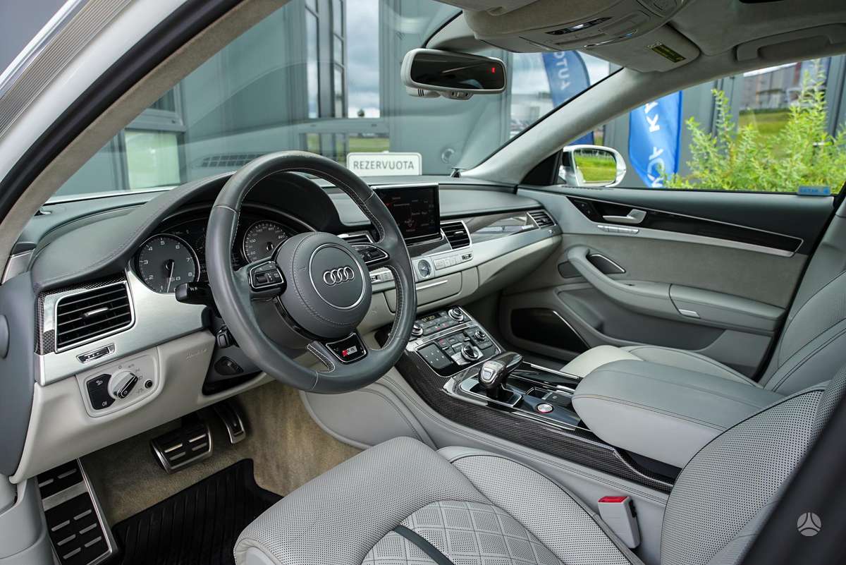Audi S8, 4.0 l., Седан