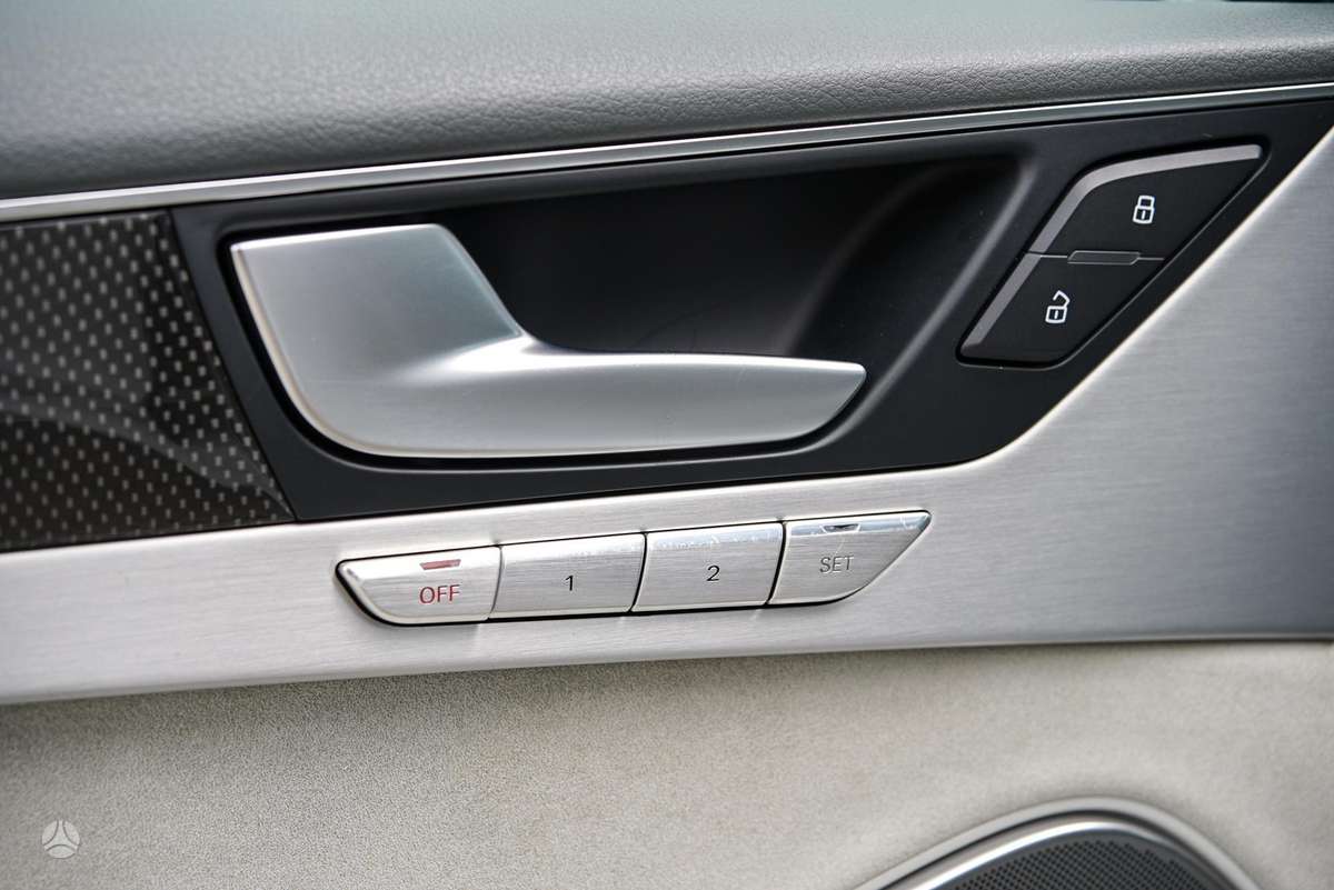 Audi S8, 4.0 l., Седан