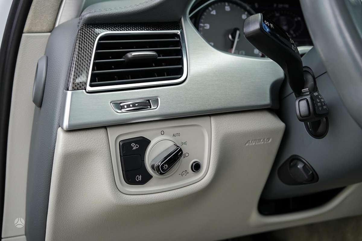 Audi S8, 4.0 l., Седан
