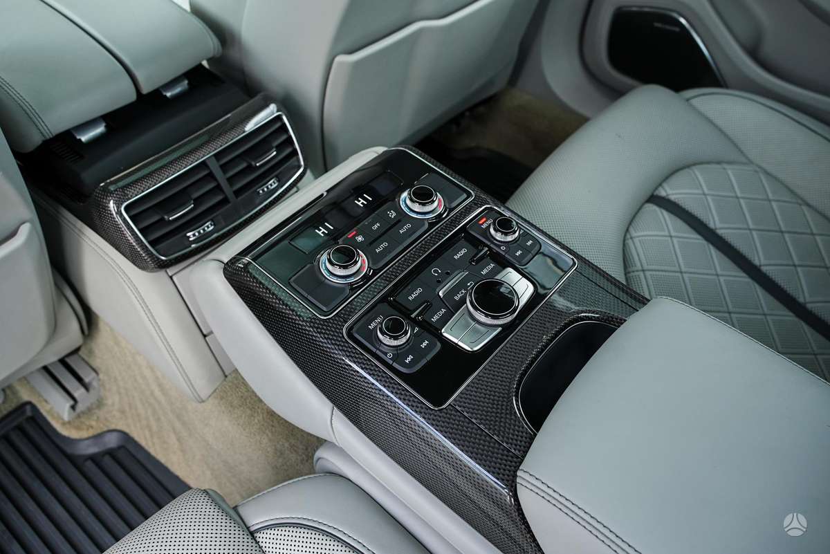 Audi S8, 4.0 l., Седан