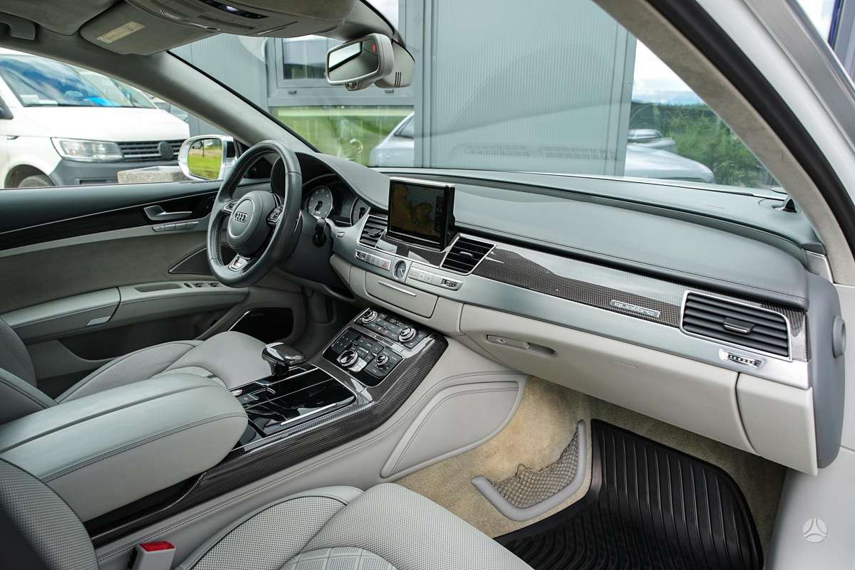 Audi S8, 4.0 l., Седан