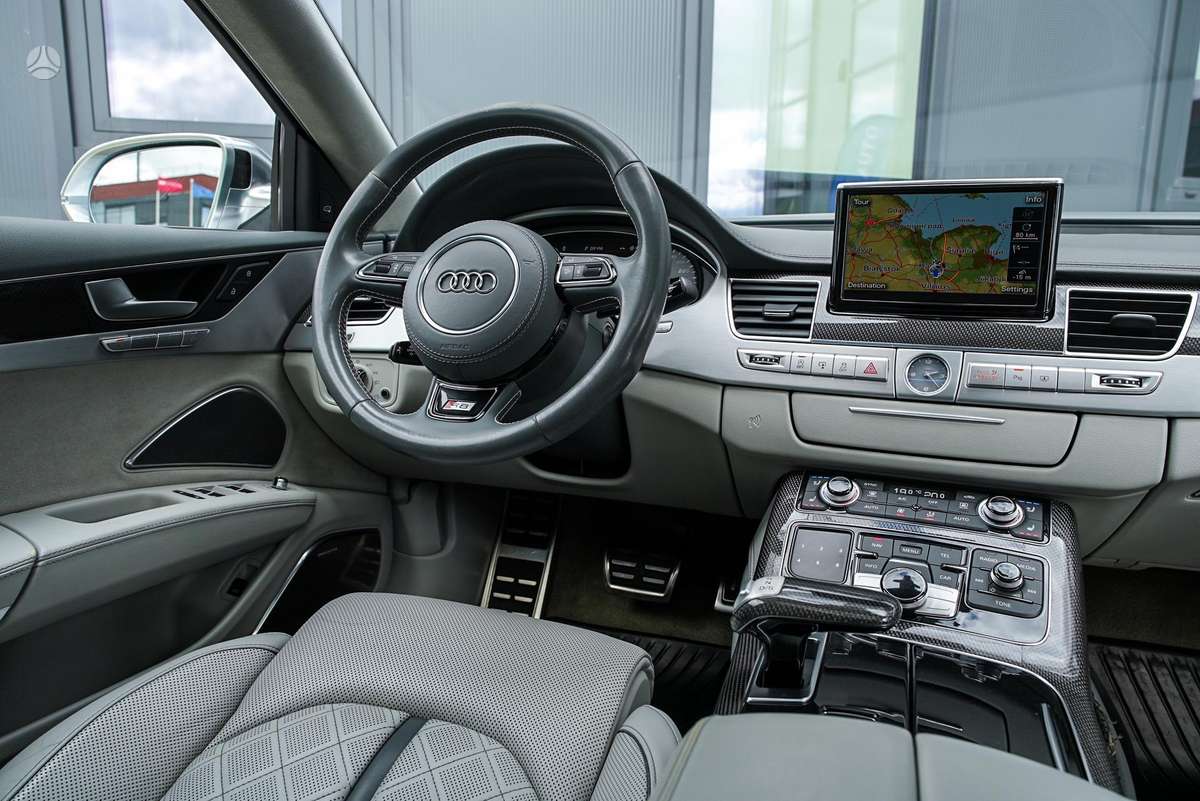 Audi S8, 4.0 l., Седан