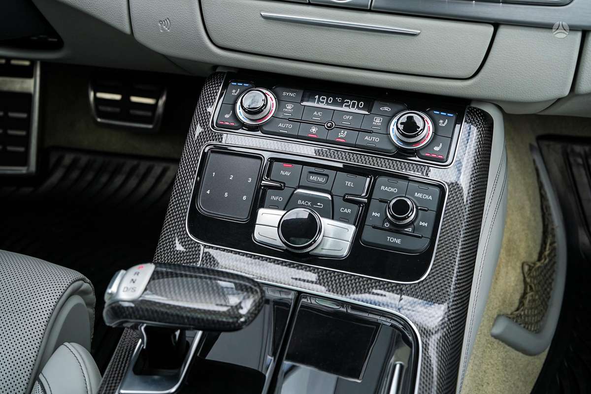 Audi S8, 4.0 l., Седан