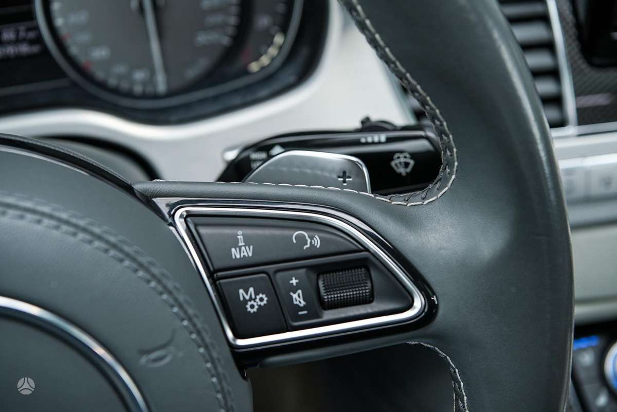Audi S8, 4.0 l., Седан