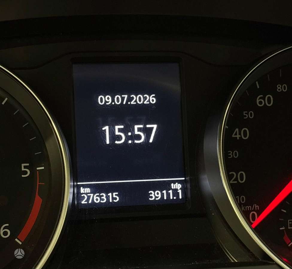 Volkswagen Passat - 10