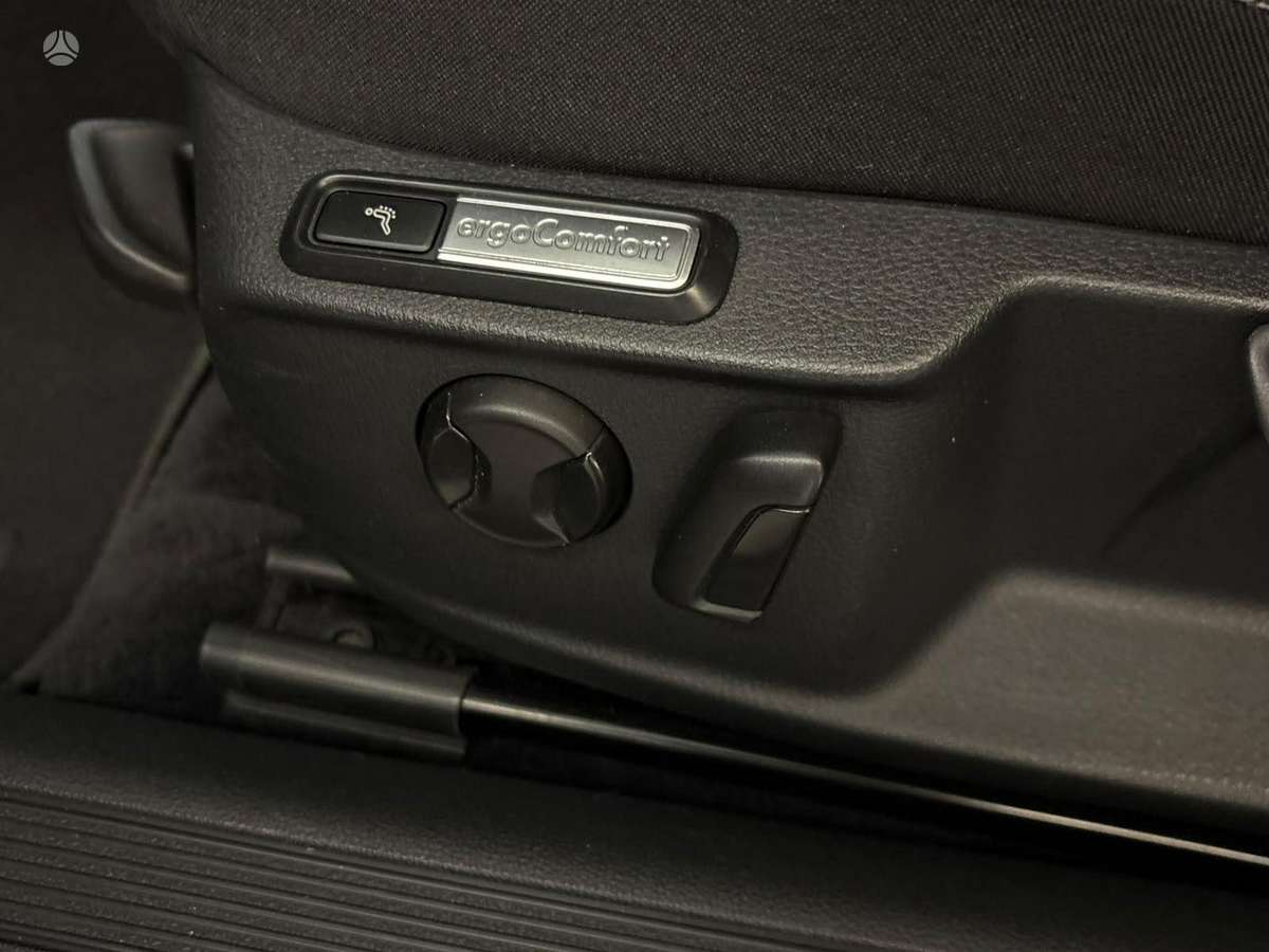 Volkswagen Passat, 2.0 l., Универсал