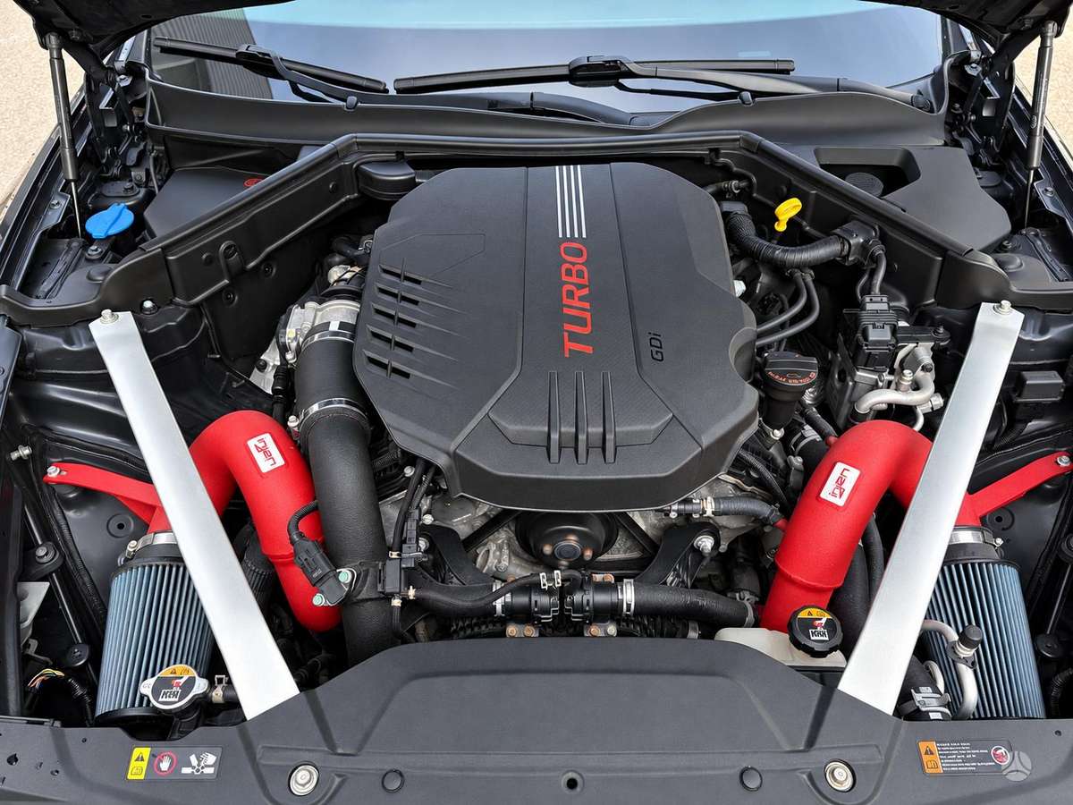 Kia Stinger, 3.3 l., Седан