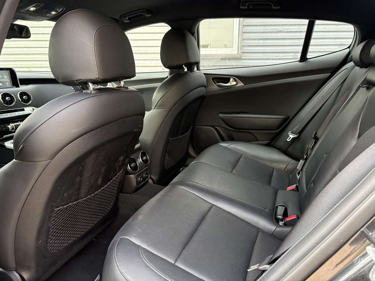 Kia Stinger, 3.3 l., Седан