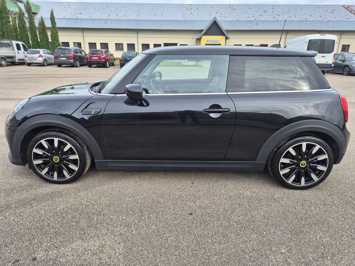 Mini Cooper SE, Хэтчбек