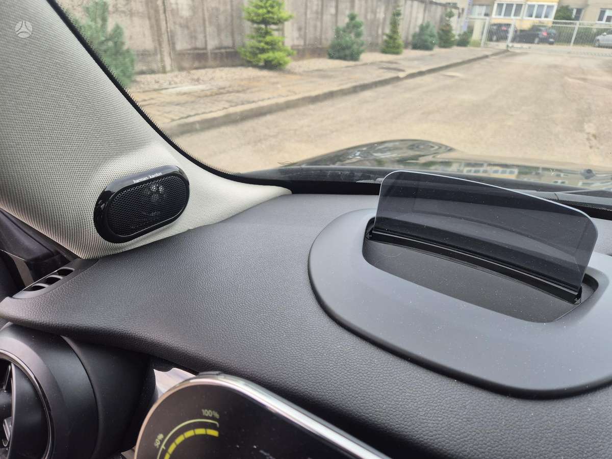 Mini Cooper SE, Хэтчбек
