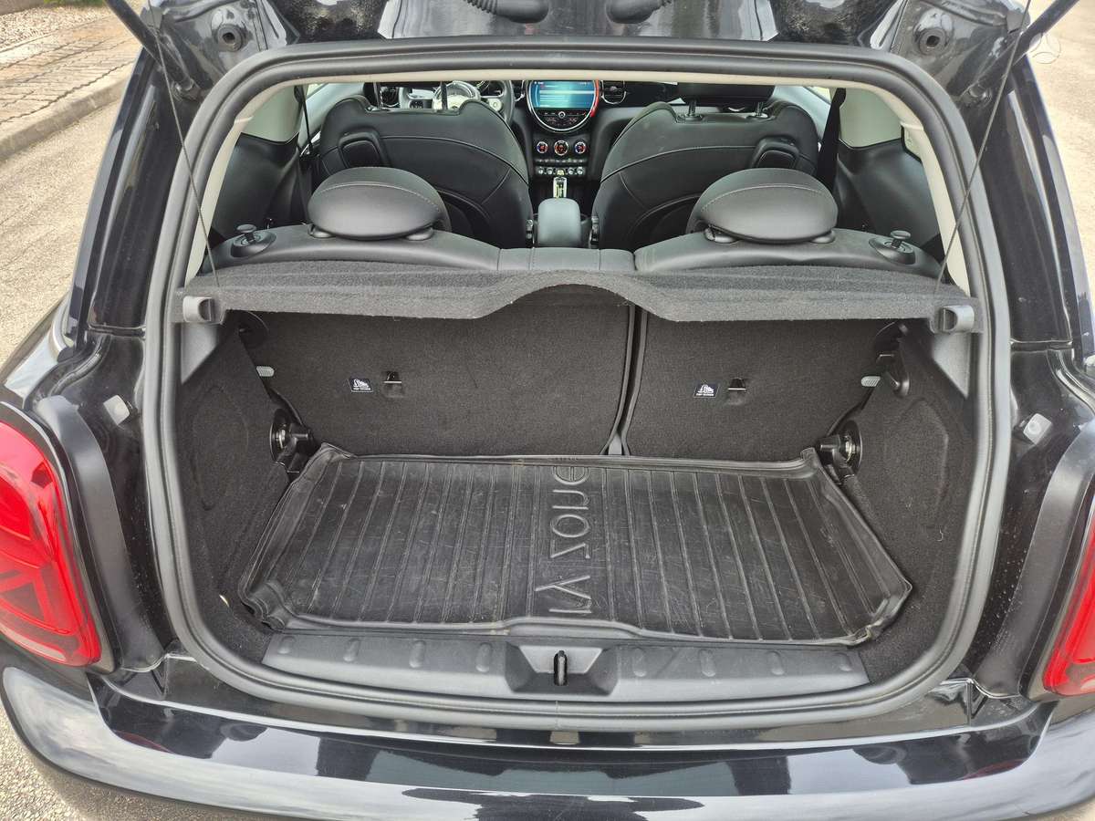 Mini Cooper SE, Хэтчбек