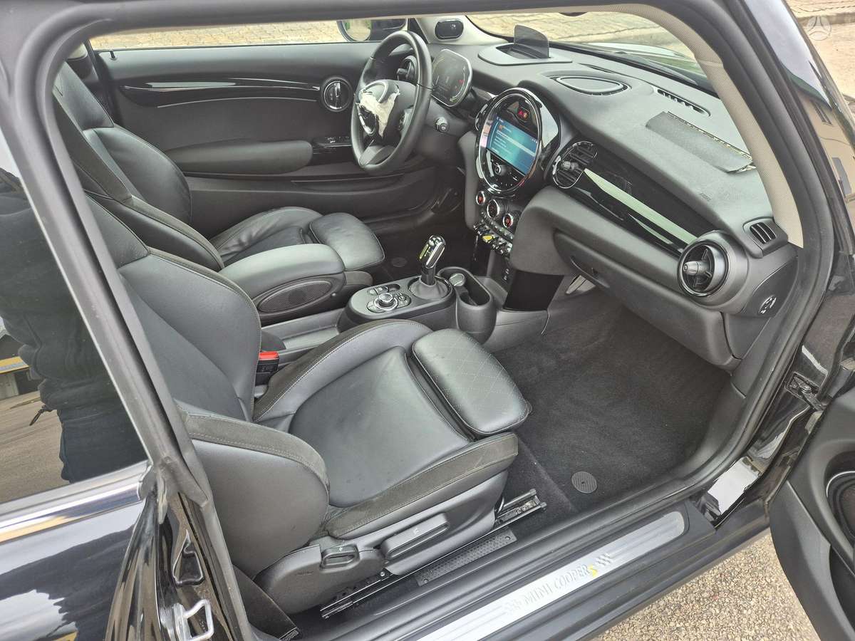 Mini Cooper SE, hatchback