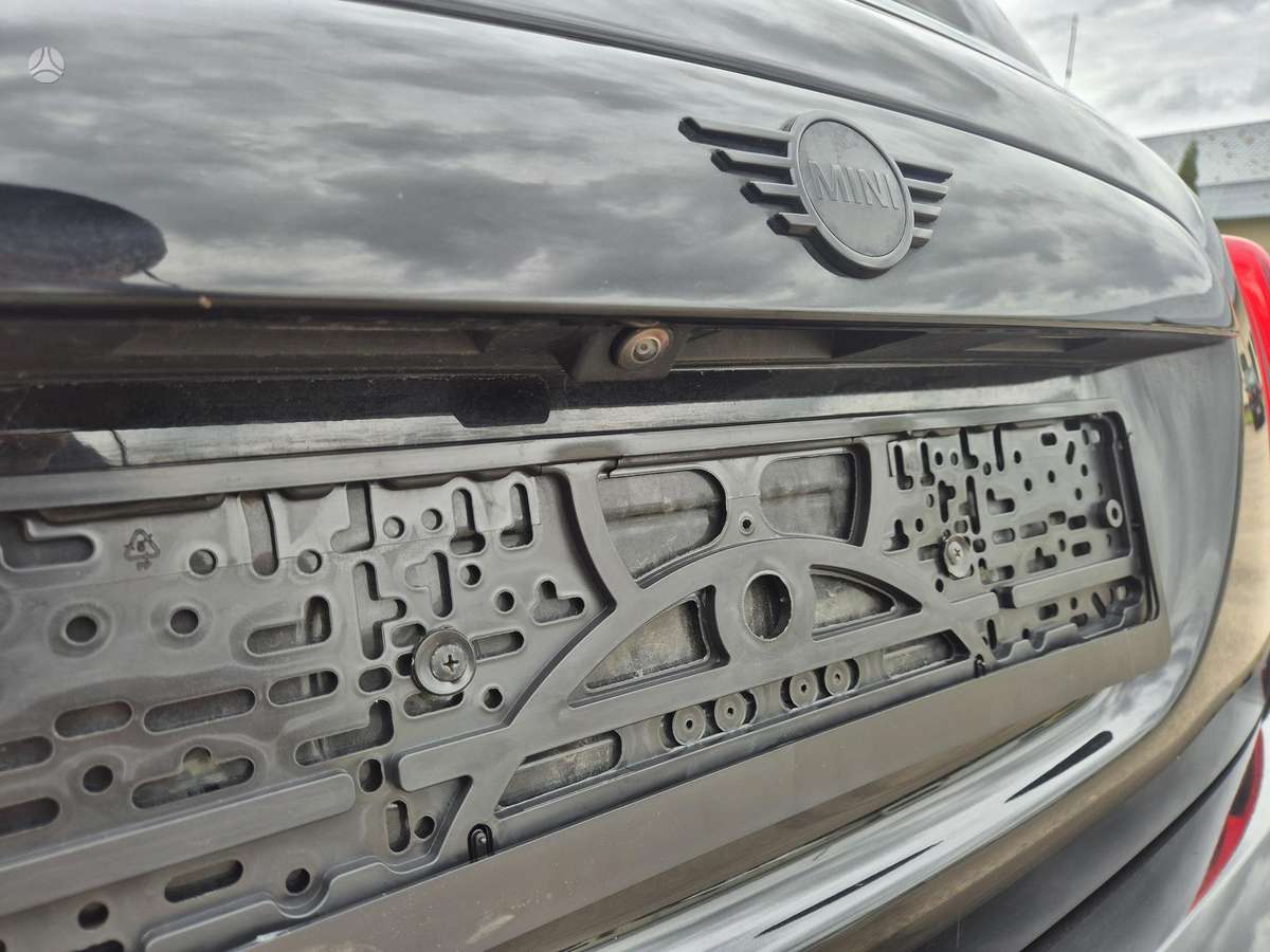 Mini Cooper SE, Хэтчбек