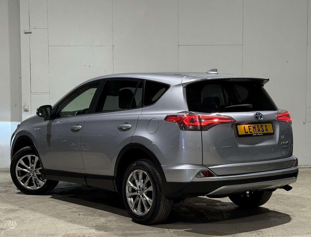 Toyota RAV4 - 4