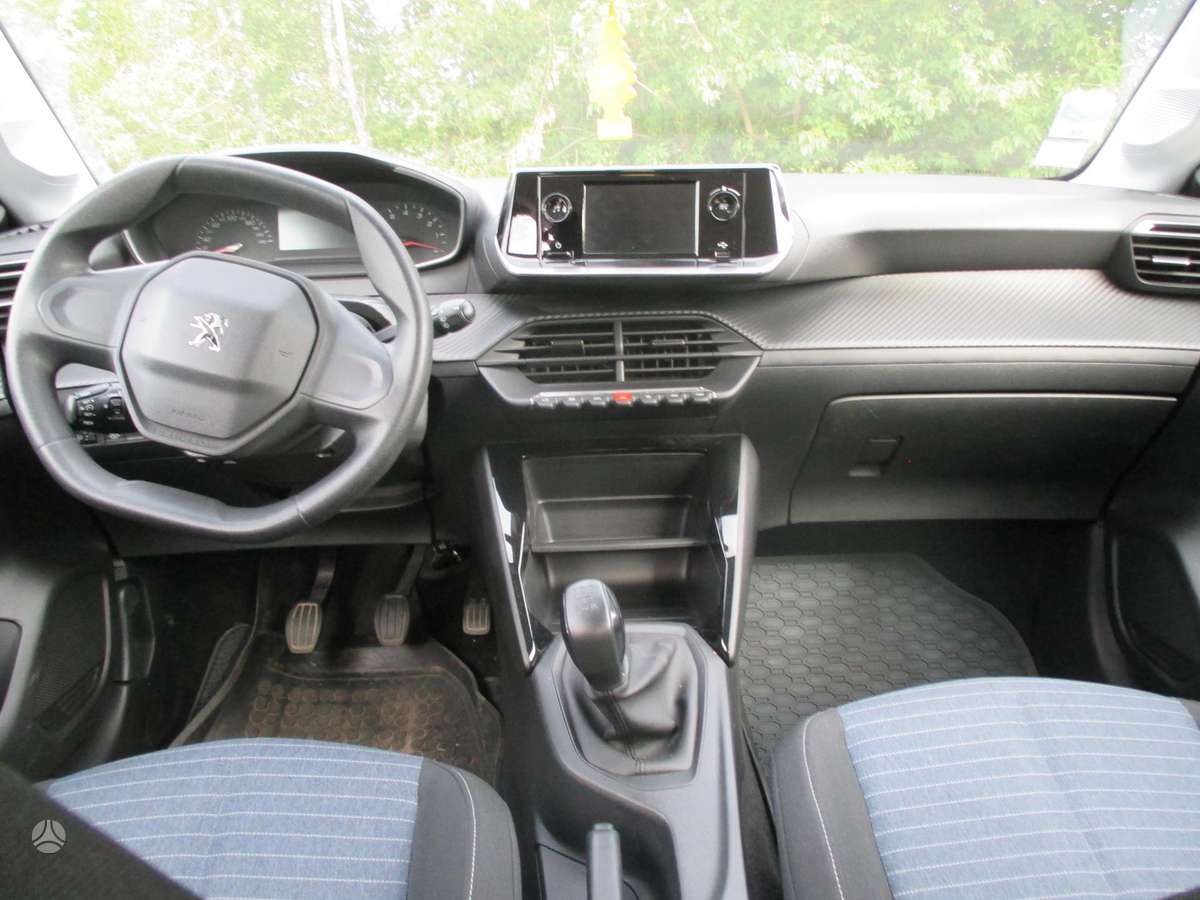 Peugeot 208 - 6