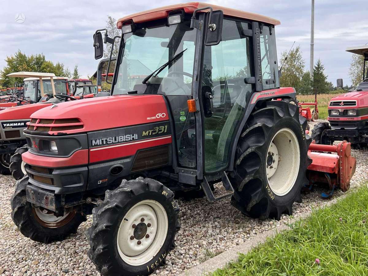 Kubota ĮVAIRIŲ MODELIŲ, тракторы