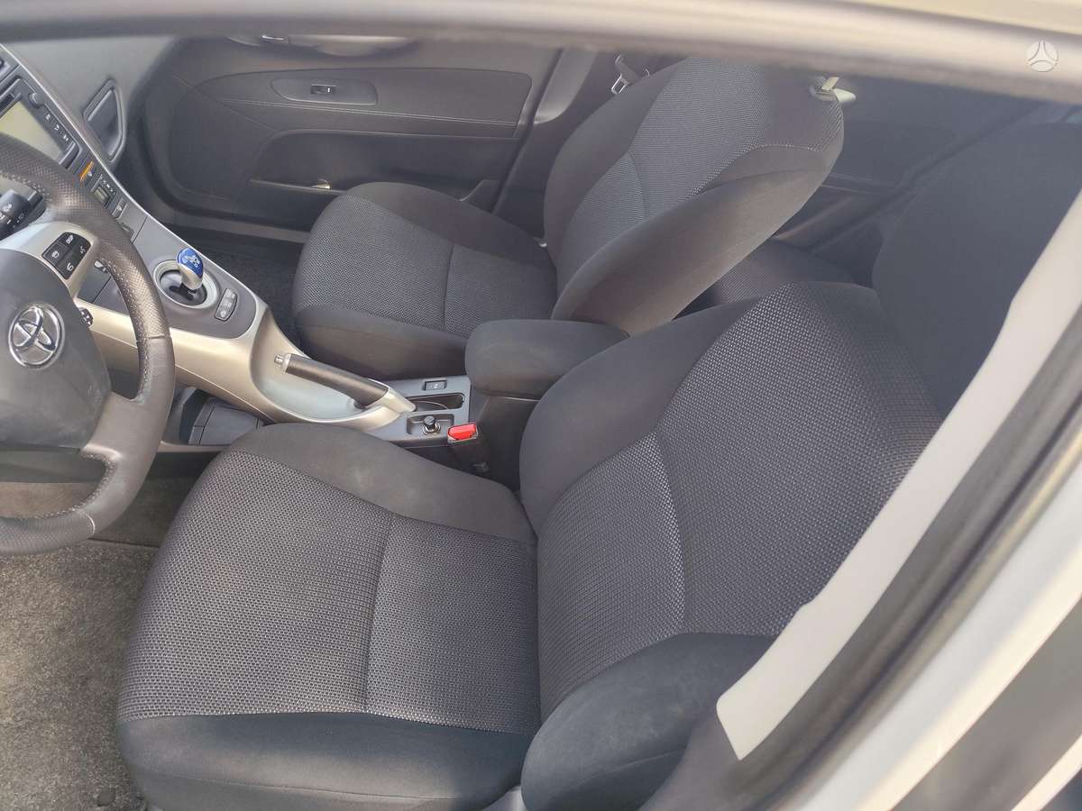 Toyota Auris - 10