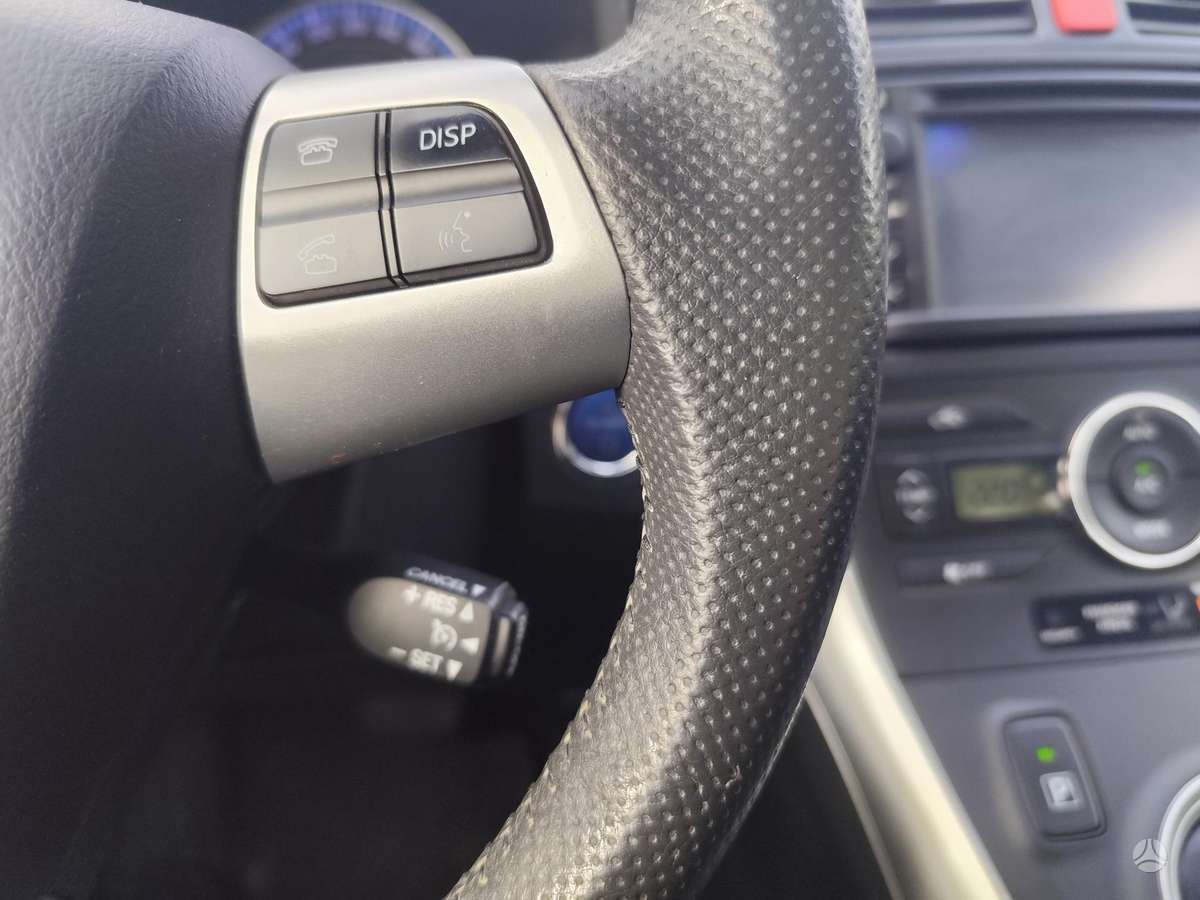 Toyota Auris - 12