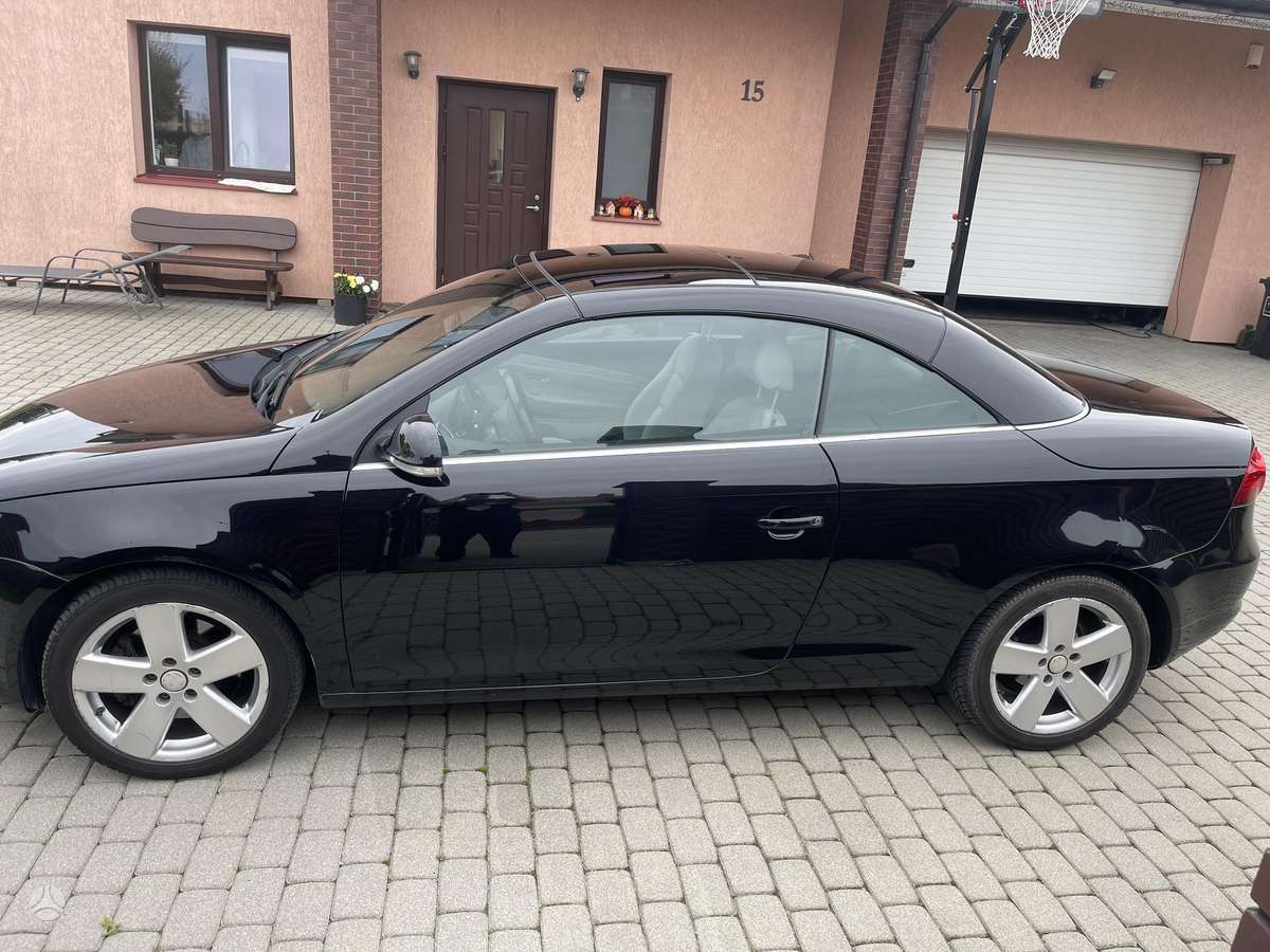 Volkswagen Eos, 2.0 l., convertible