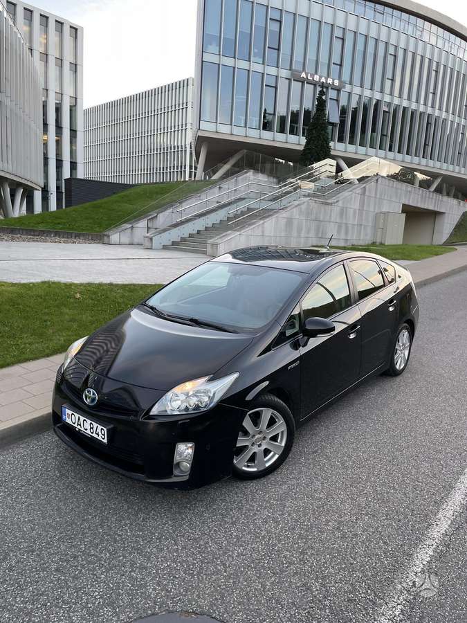 Toyota Prius - 2