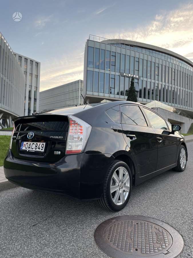 Toyota Prius - 11