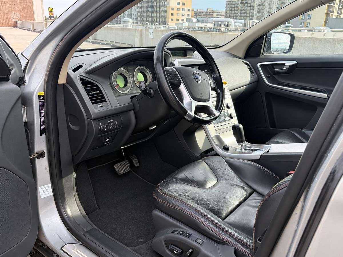 Volvo XC60 - 8