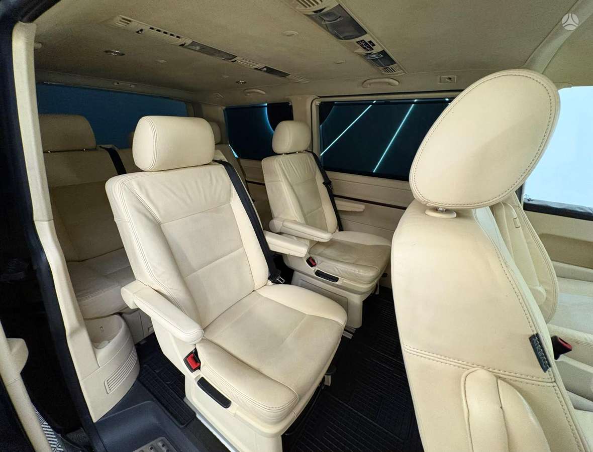 Volkswagen Multivan - 11
