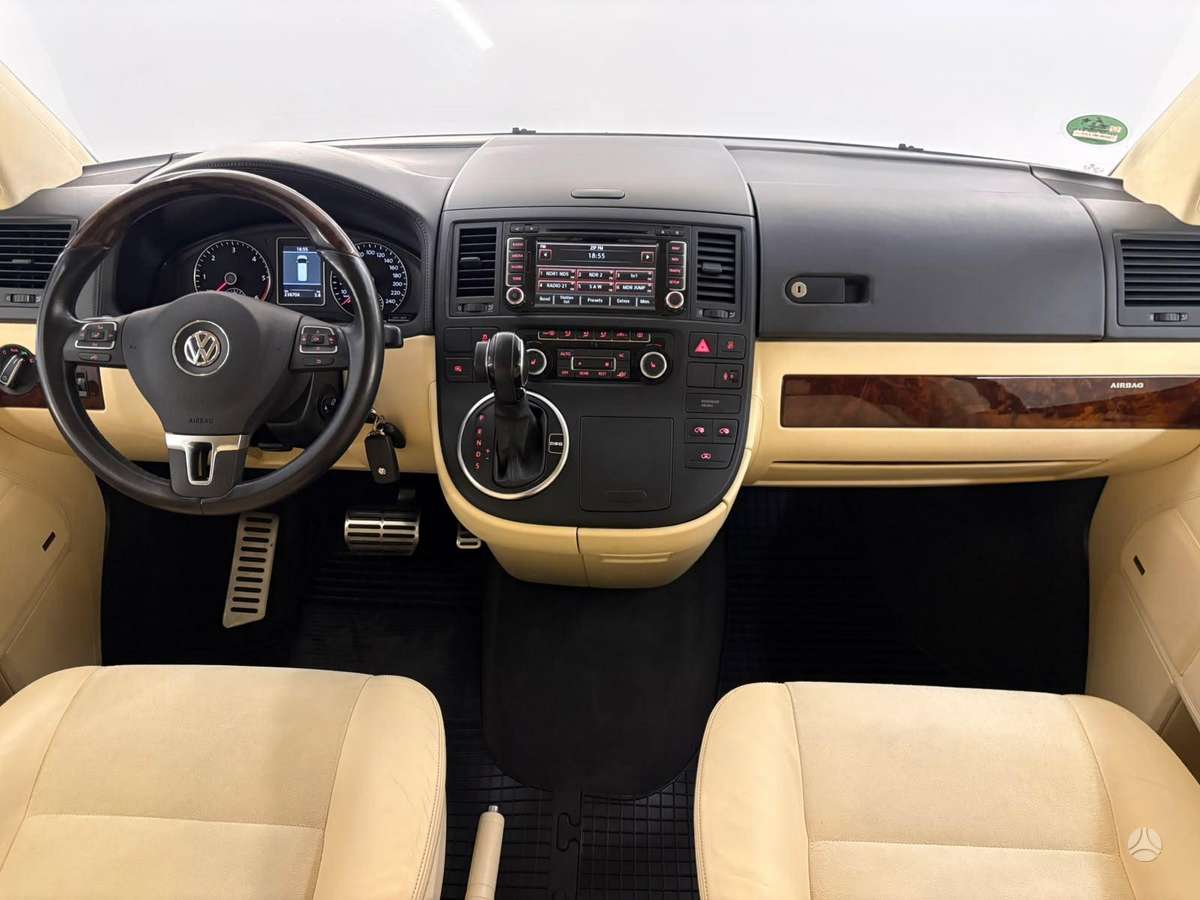 Volkswagen Multivan, 2.0 l., Минивэн