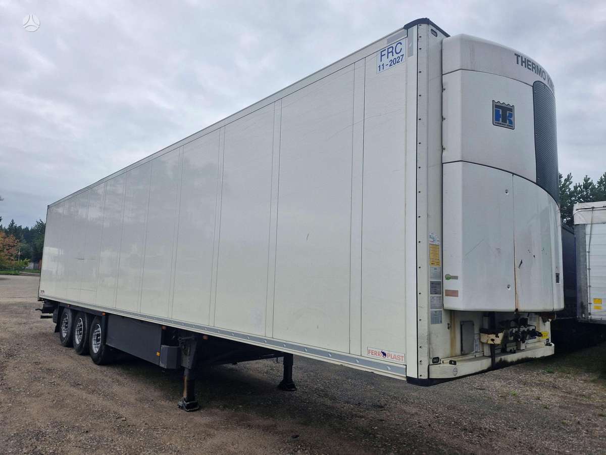 Schmitz ThermoKing SLX300 7 cm, refrigerated