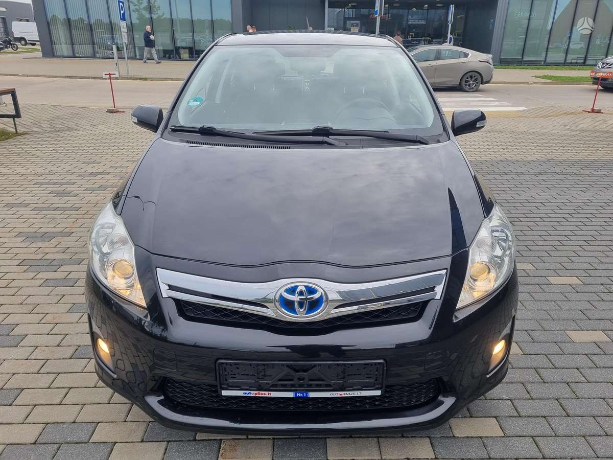 Toyota Auris - 2