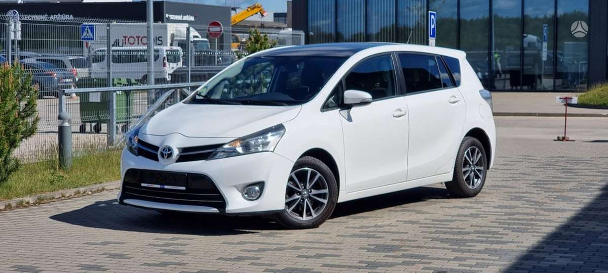 Toyota Verso - 2