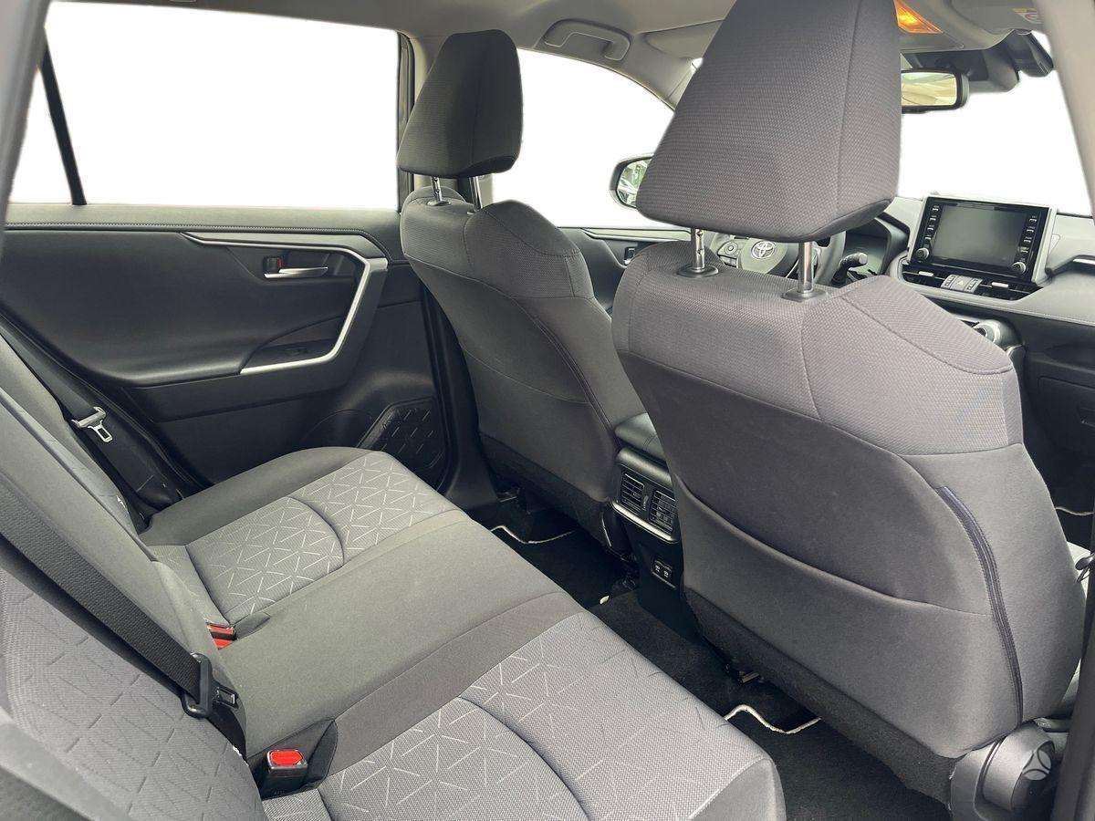 Toyota RAV4 - 7