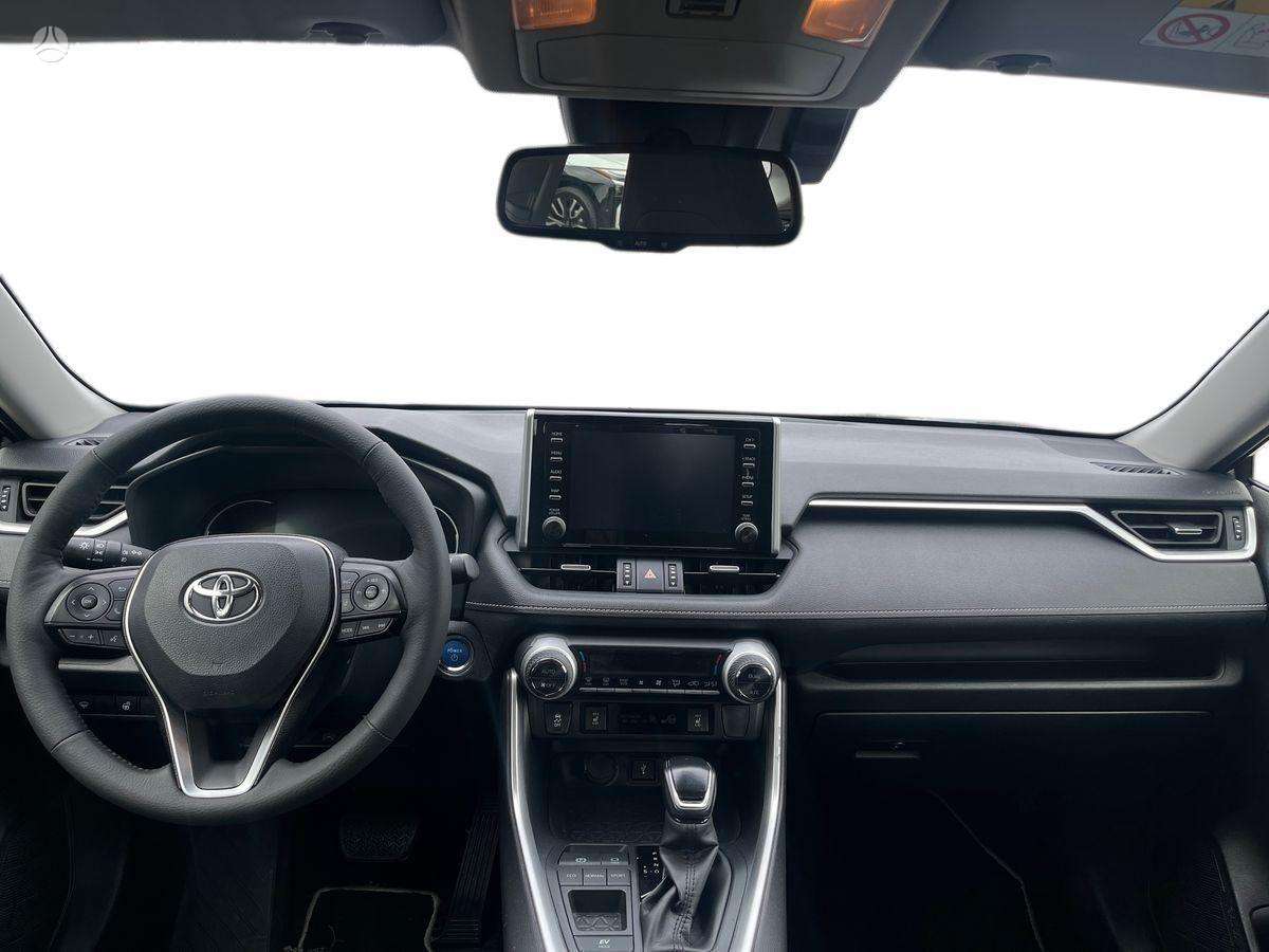 Toyota RAV4 - 8
