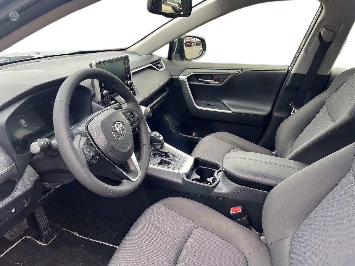 Toyota RAV4 - 11