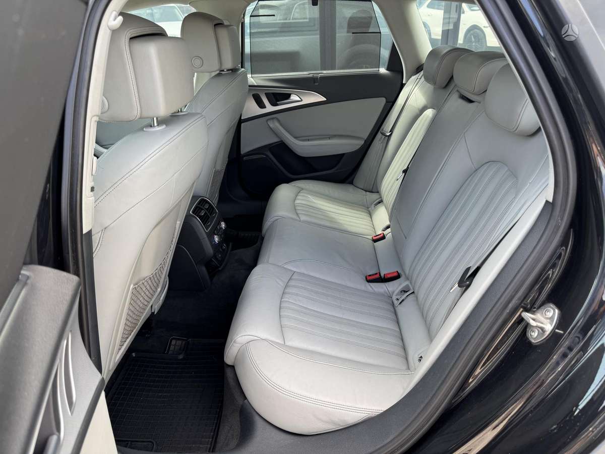 Audi A6 allroad, 3.0 l., Универсал