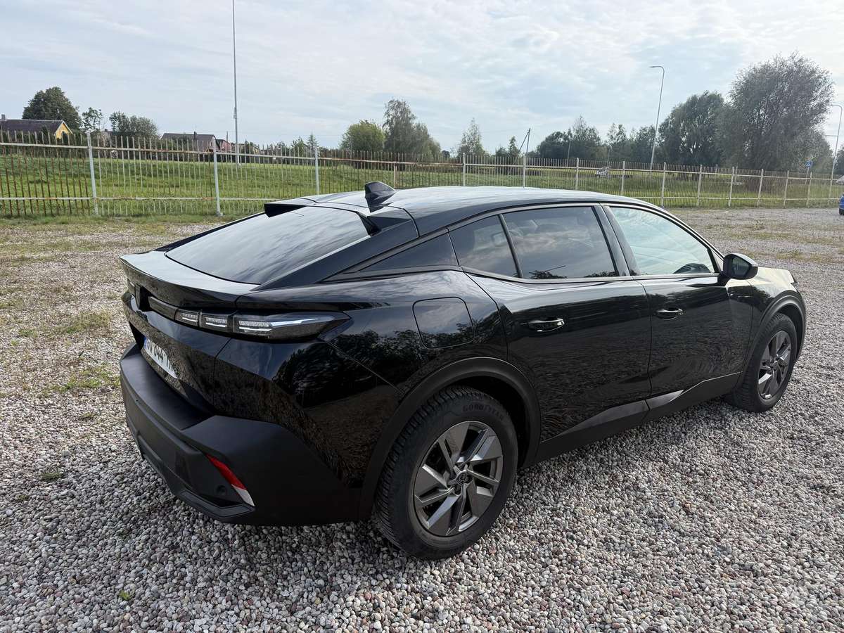 Peugeot 408 - 4