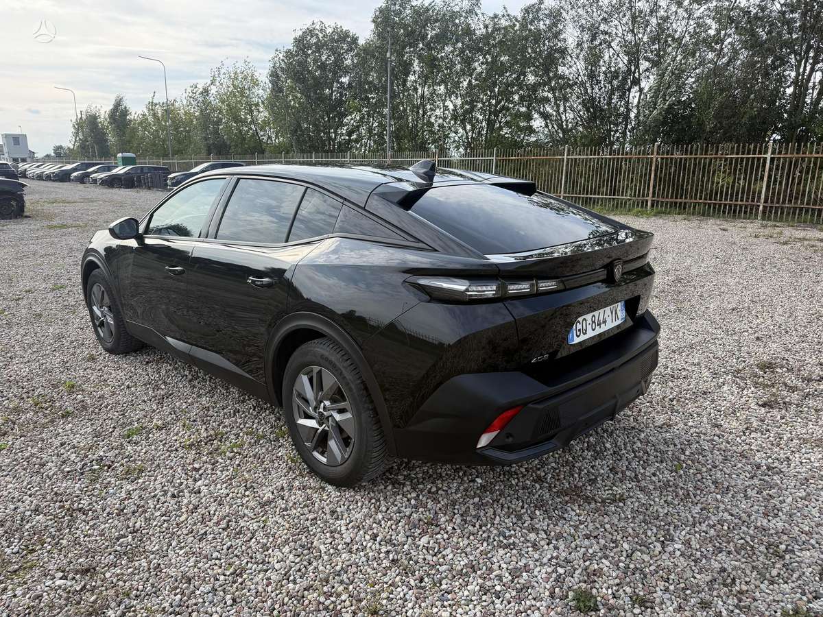 Peugeot 408 - 3