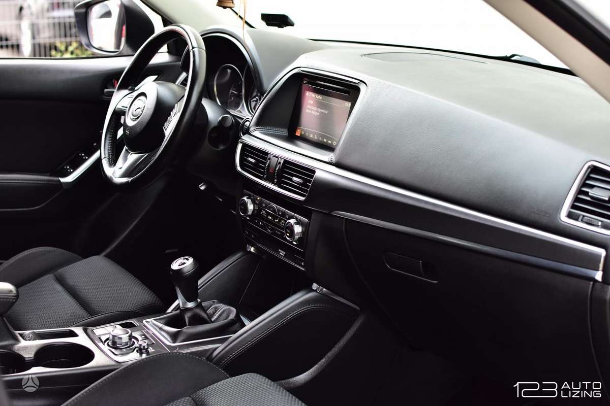 Mazda CX-5, 2.2 l., off-road / crossover