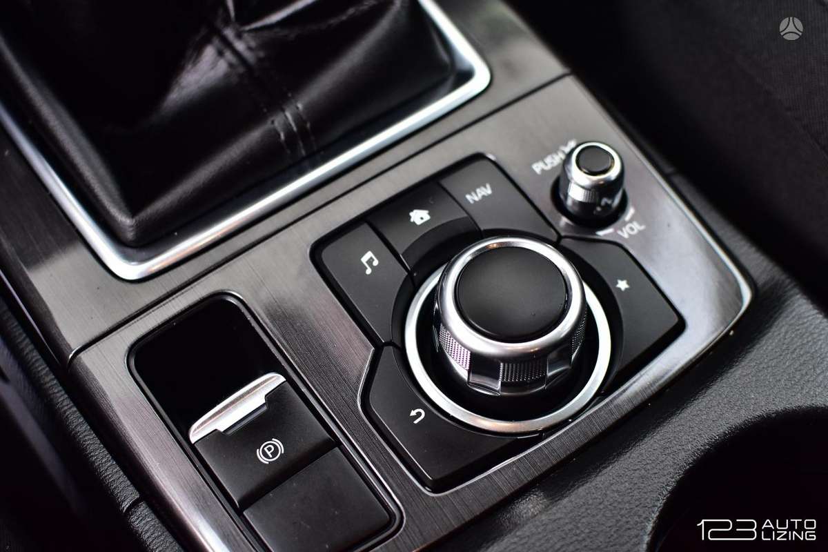 Mazda CX-5, 2.2 l., off-road / crossover