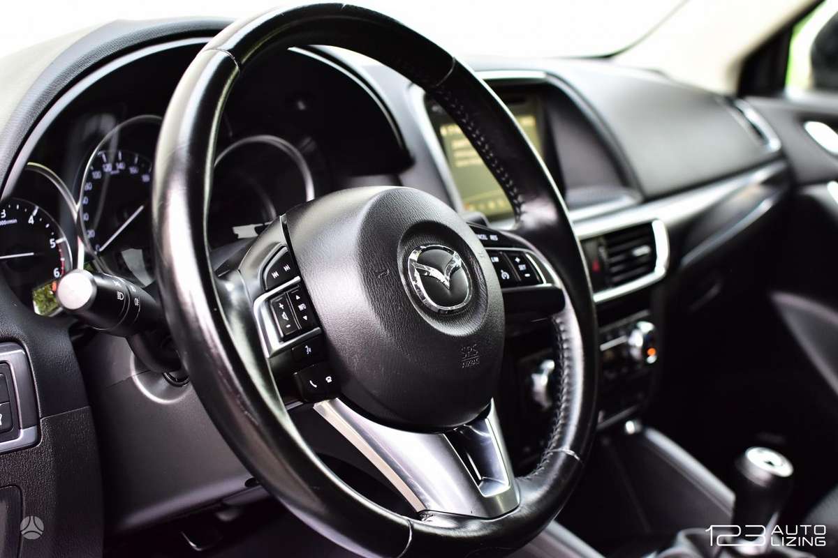 Mazda CX-5, 2.2 l., off-road / crossover