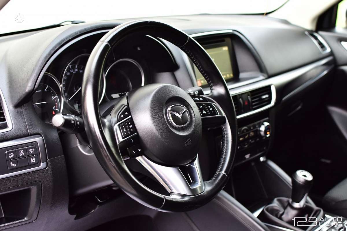 Mazda CX-5, 2.2 l., off-road / crossover
