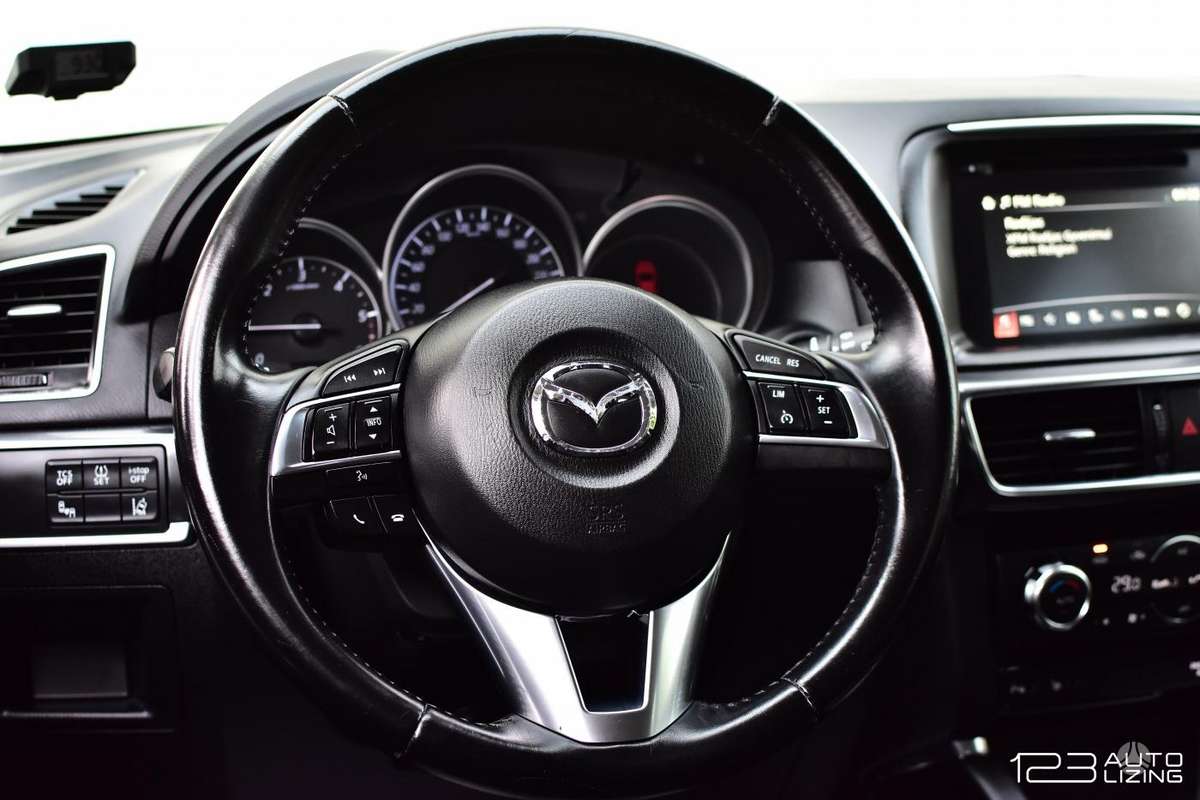 Mazda CX-5, 2.2 l., off-road / crossover