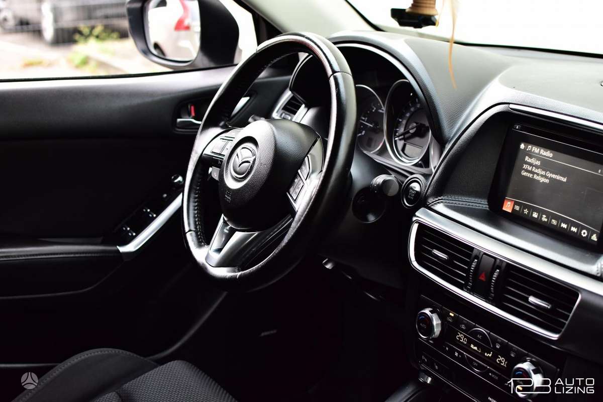 Mazda CX-5, 2.2 l., off-road / crossover
