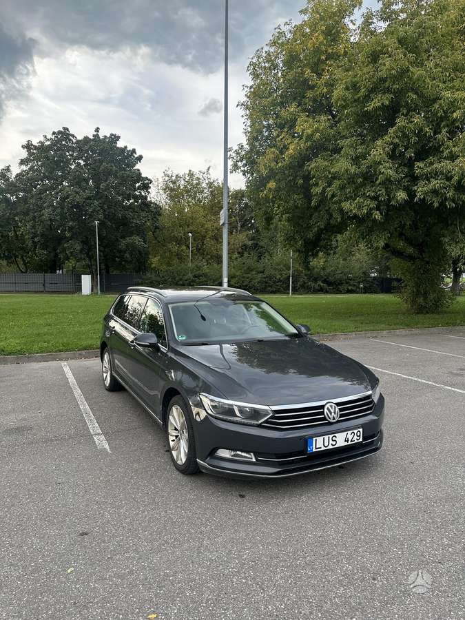 Volkswagen Passat - 2