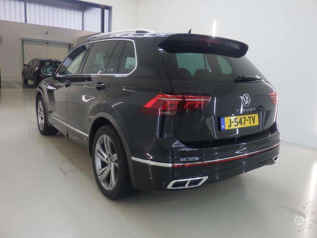 Volkswagen Tiguan - 4