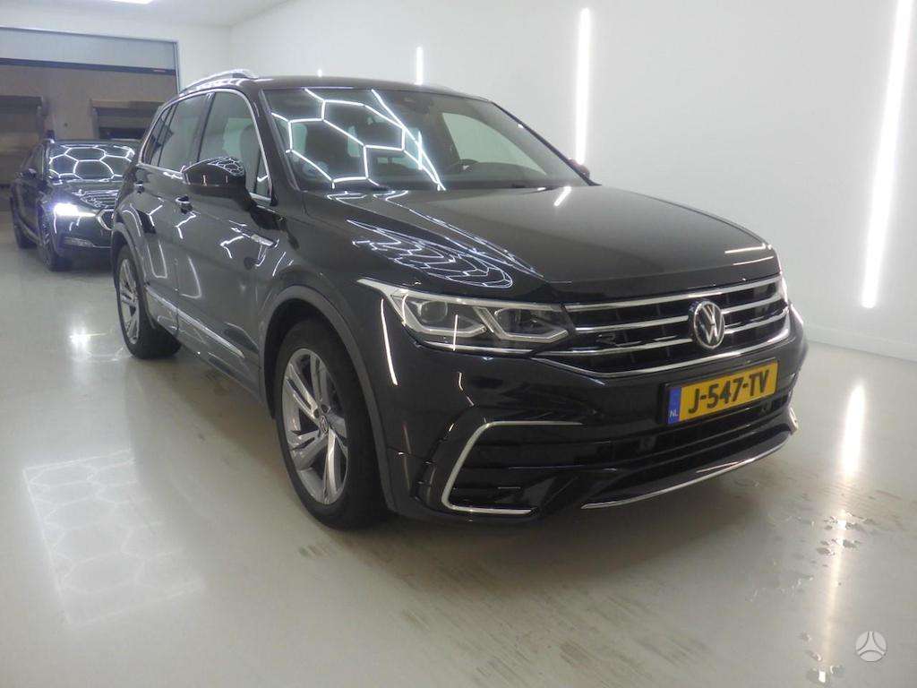 Volkswagen Tiguan - 2